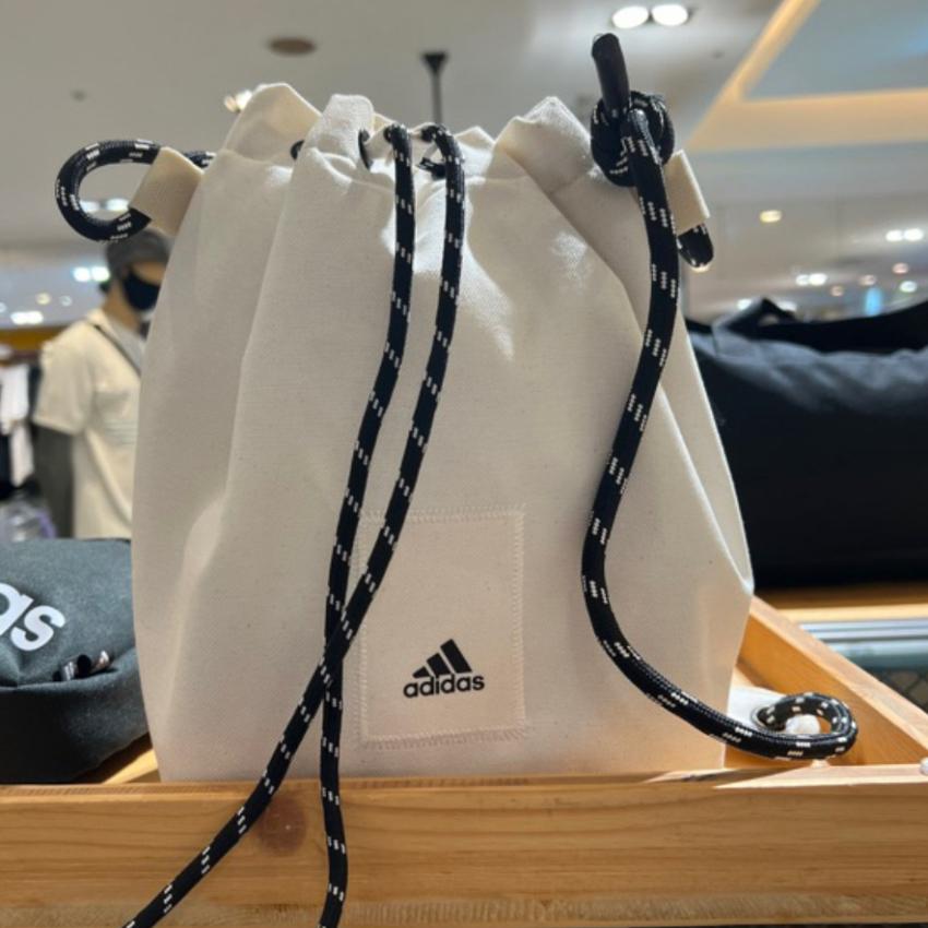 Adidas水桶包